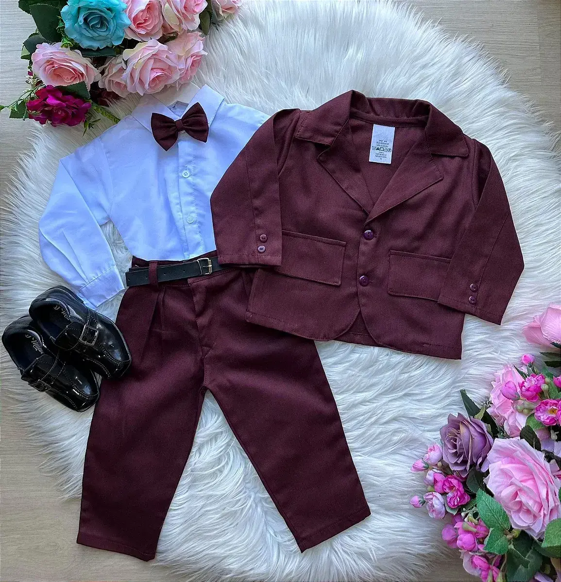 Conjunto social terno marsala