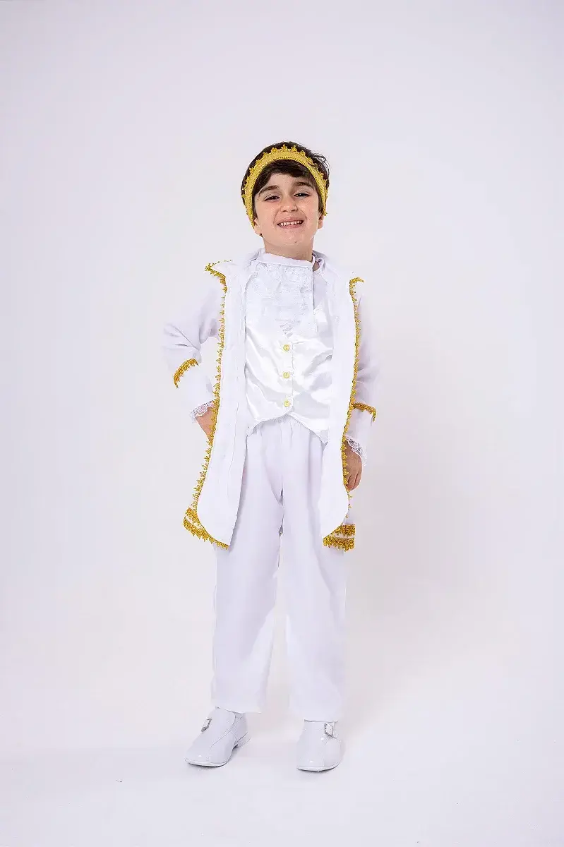 Fantasia principe conde william branco