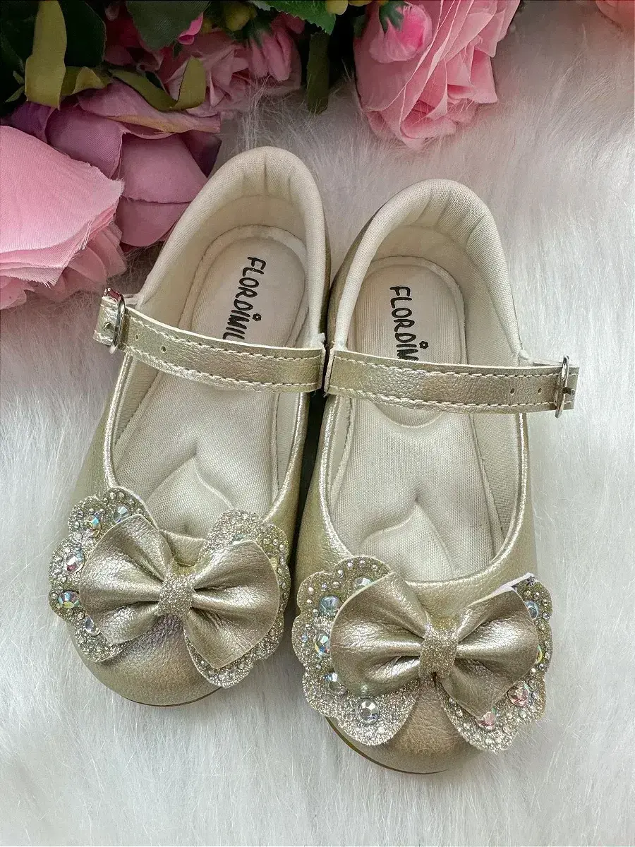 Sapatilha baby dourada lacinho strass, foto 9